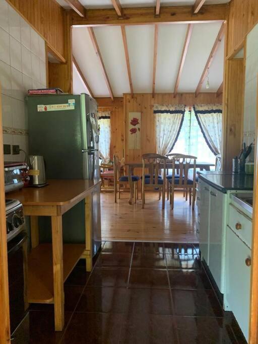 Hermosa Casa En Caburgua *